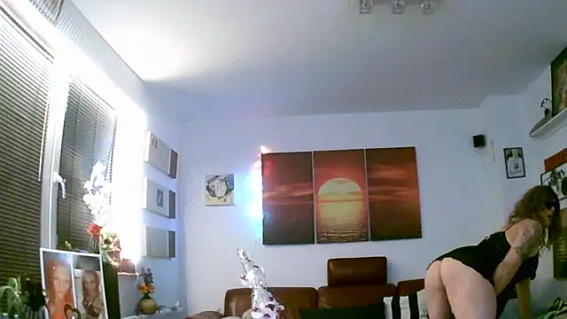 hellgirl1980 online show from 11-02-25, 11:32