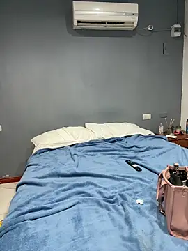 Snapshot of Sashailardi chatting on 02-05-26, 04:41 Sashailardi online show from 02-05-26, 04:41