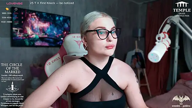 Wounded Goddess  online show from 11-12-25, 05:28