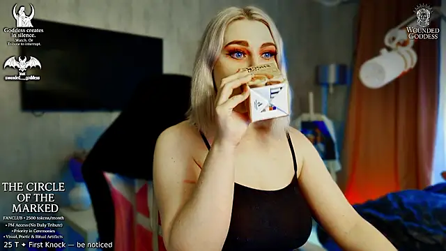 Wounded Goddess  online show from 02-10-26, 07:51