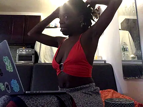 littyleesh1 online show from 09-28-25, 11:50