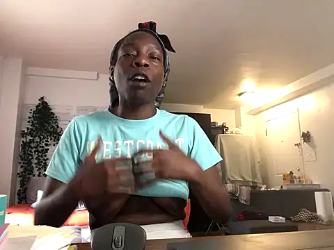 littyleesh1 online show from 09-24-25, 01:39