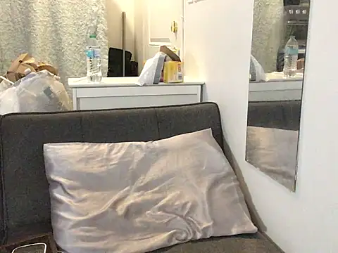 littyleesh1 online show from 11-01-25, 03:13