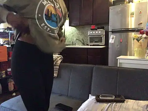 littyleesh1 online show from 04-11-26, 07:17