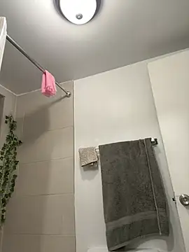 littyleesh1 online show from 03-19-26, 05:07