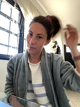 Snapshot of misspiecitos chatting on 09-12-25, 11:10 misspiecitos online show from 09-12-25, 11:10