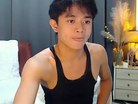 NautyBoyBrazeen 143 online show from 04-08-26, 03:46