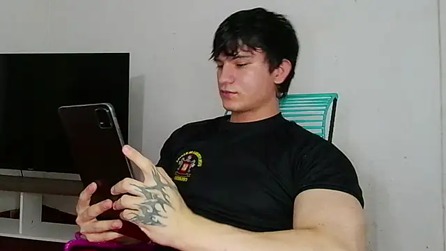 ErickWalton online show from 01-13-26, 05:22