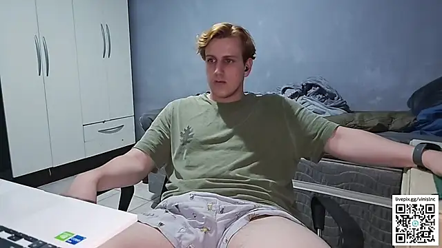 Snapshot of vinialnc chatting on 10-19-25, 05:43 vinialnc online show from 10-19-25, 05:43