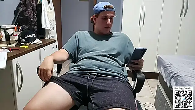 Snapshot of vinialnc chatting on 10-04-25, 12:23 vinialnc online show from 10-04-25, 12:23