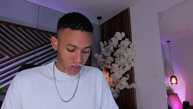 B Wild online show from 12-14-25, 03:35