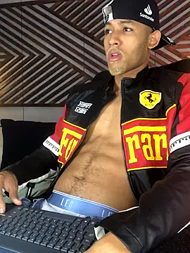 B Wild online show from 10-23-25, 04:11