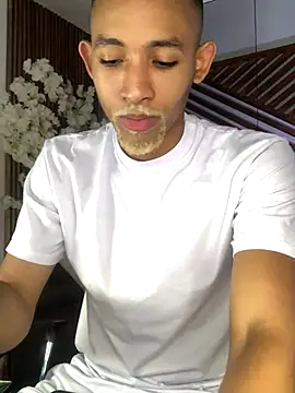 B Wild online show from 11-01-25, 03:46