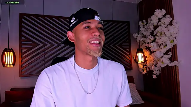 B Wild online show from 11-13-25, 03:10