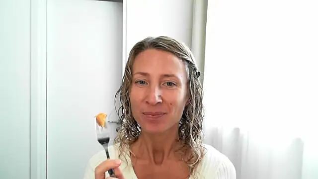 Paevoa online show from 11-18-25, 09:56