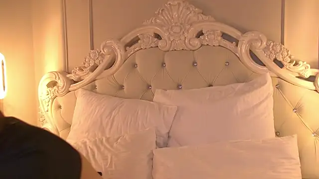 AnnaVelisse online show from 09-19-25, 08:07