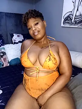 Snapshot of ThickAmy chatting on 11-07-25, 01:48 ThickAmy online show from 11-07-25, 01:48