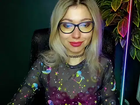 loveHeidi online show from 12-15-25, 05:24