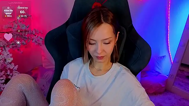 LumMina online show from 03-22-26, 11:34