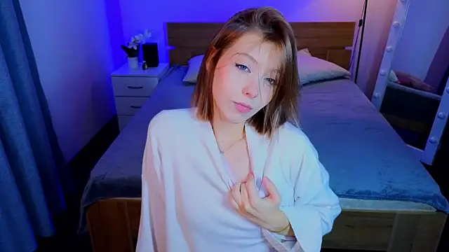 LumMina online show from 12-04-25, 10:03