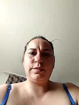 Snapshot of Brunetytka chatting on 09-22-25, 06:52 Brunetytka online show from 09-22-25, 06:52