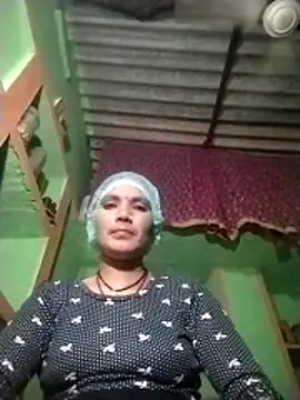 Snapshot of Monika_cut chatting on 10-24-25, 02:38 Monika cut online show from 10-24-25, 02:38