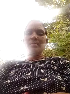 Snapshot of Monika_cut chatting on 10-19-25, 04:15 Monika cut online show from 10-19-25, 04:15