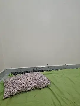 Snapshot of Rashmi_Pathak chatting on 09-15-25, 03:56 Rashmi Pathak online show from 09-15-25, 03:56