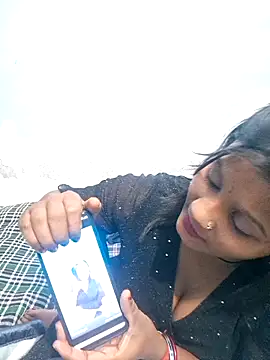 Snapshot of Rashmi_Pathak chatting on 11-09-25, 03:27 Rashmi Pathak online show from 11-09-25, 03:27