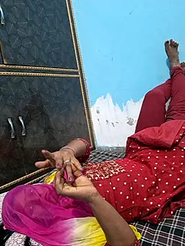 Snapshot of Rashmi_Pathak chatting on 10-06-25, 02:29 Rashmi Pathak online show from 10-06-25, 02:29