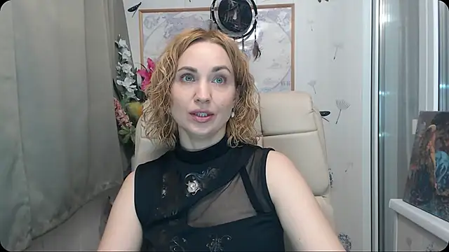 KatrinAlluring online show from 11-12-25, 04:16