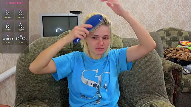 SaraSnow  online show from 12-16-25, 06:34