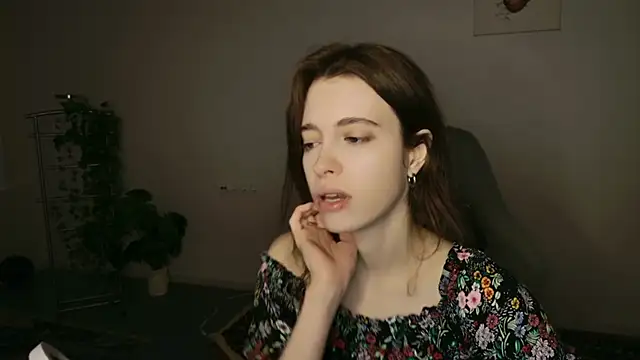 Yoka paradoXXX online show from 11-18-25, 05:11