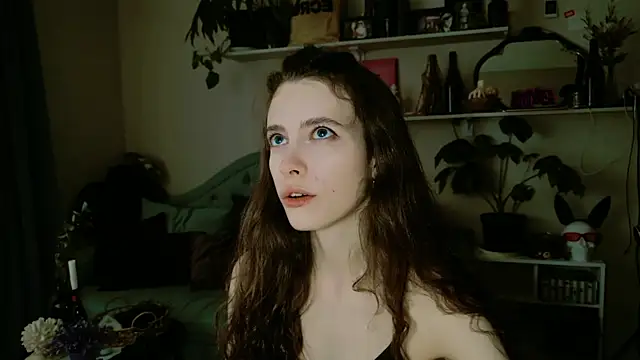 Snapshot of Yoka_paradoXXX chatting on 05-27-26, 10:44 Yoka paradoXXX online show from 05-27-26, 10:44