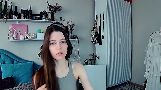 Snapshot of Yoka_paradoXXX chatting on 05-10-26, 10:41 Yoka paradoXXX online show from 05-10-26, 10:41