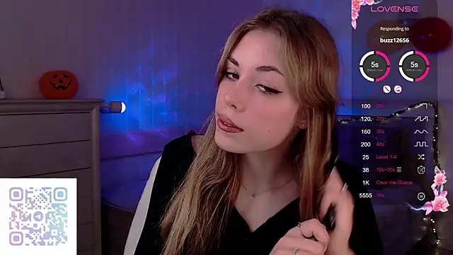 Leila Vanilla online show from 11-01-25, 02:40