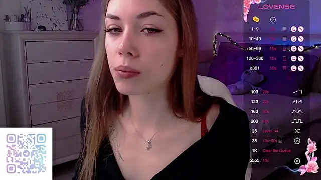 Leila Vanilla online show from 11-27-25, 02:23