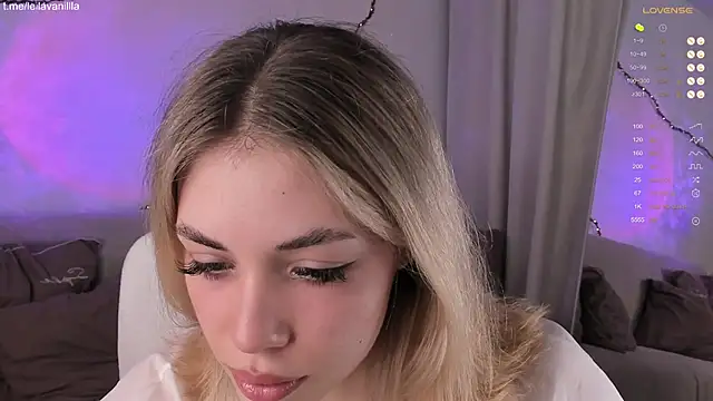 Leila Vanilla online show from 04-03-26, 04:41