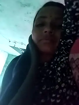 KIRTI12 HOT online show from 10-18-25, 03:25