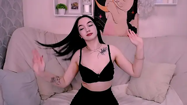 MonicaTess online show from 09-16-25, 04:02