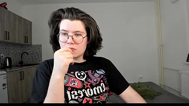 Snapshot of Derek_Shameless chatting on 02-06-26, 04:47 Derek Shameless online show from 02-06-26, 04:47