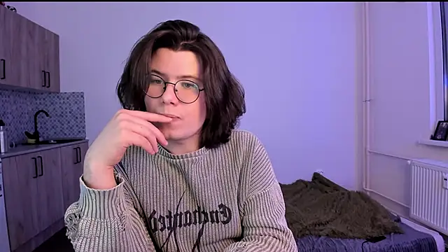 Snapshot of Derek_Shameless chatting on 02-25-26, 08:30 Derek Shameless online show from 02-25-26, 08:30