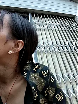 Yumyum kiw online show from 10-30-25, 10:24