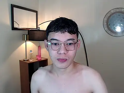 Snapshot of keirflorianxx chatting on 10-08-25, 07:58 keirflorianxx online show from 10-08-25, 07:58