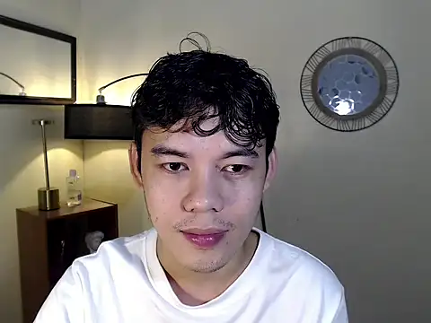Snapshot of keirflorianxx chatting on 09-17-25, 11:23 keirflorianxx online show from 09-17-25, 11:23