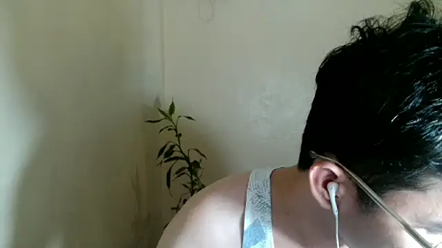 Snapshot of keirflorianxx chatting on 10-14-25, 09:25 keirflorianxx online show from 10-14-25, 09:25