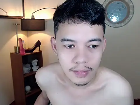 Snapshot of keirflorianxx chatting on 09-27-25, 08:20 keirflorianxx online show from 09-27-25, 08:20