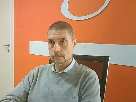 max79ve31 online show from 10-06-25, 11:55