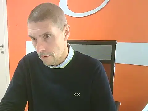 max79ve31 online show from 10-22-25, 11:31
