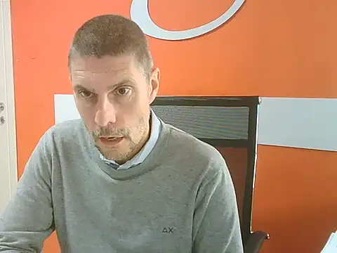 max79ve31 online show from 10-27-25, 01:12